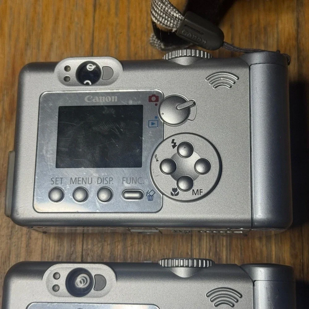 Lot of 2 Canon PowerShot A60 2.0MP Digital Cameras Silver -READ - Picture 4 of 11